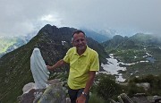04 Alla Madonina di vetta del Pietra Quadra (2356 m)